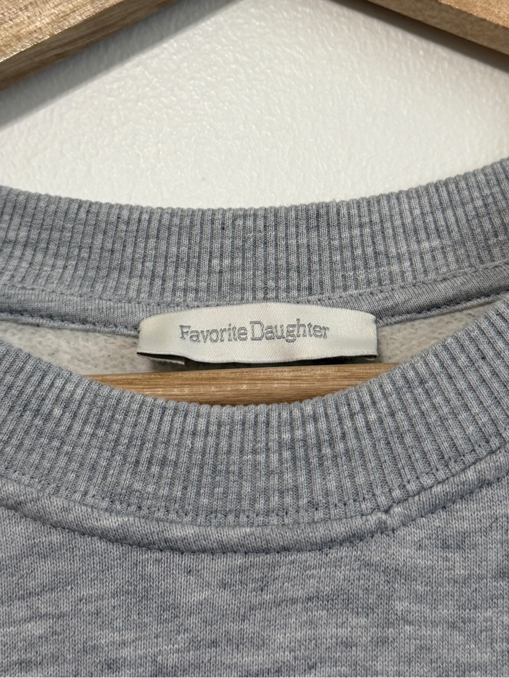 Favorite Daughter Crewneck Sweatshirt Size Large Gray Pink Pullover NWOT - Picture 3 of 8